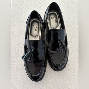 Mix No. 6 Black Tassel women’s Loafers